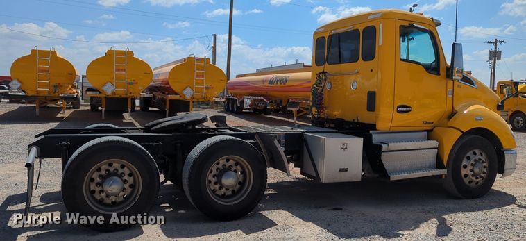 image for item MY9962 2019 Kenworth T680 semi truck