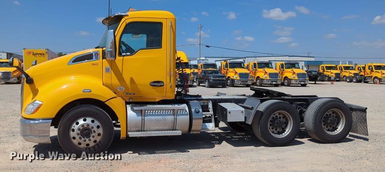 image for item MY9964 2020 Kenworth T680 semi truck