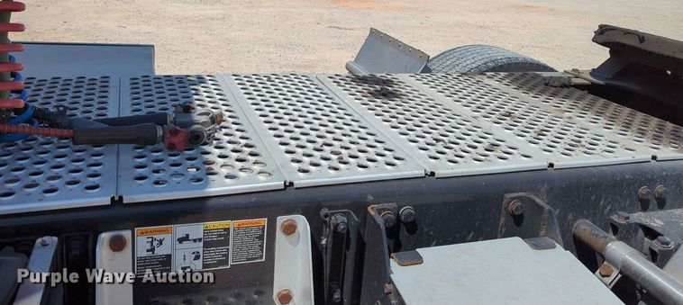 image for item MY9964 2020 Kenworth T680 semi truck