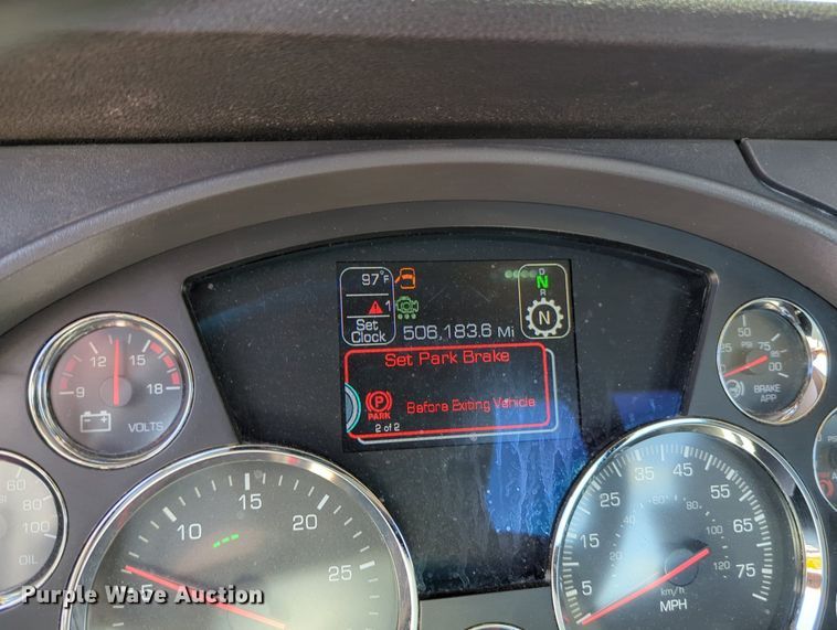 image for item MY9964 2020 Kenworth T680 semi truck