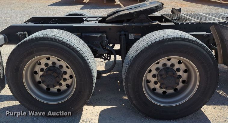 image for item MY9964 2020 Kenworth T680 semi truck