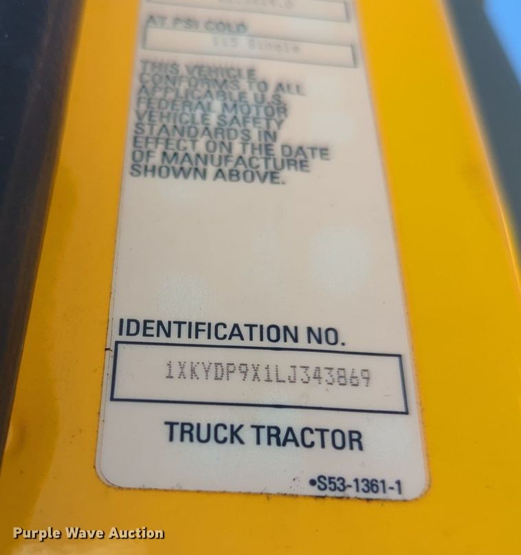 image for item MY9964 2020 Kenworth T680 semi truck