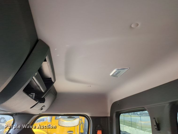 image for item MY9966 2022 Freightliner Cascadia semi truck