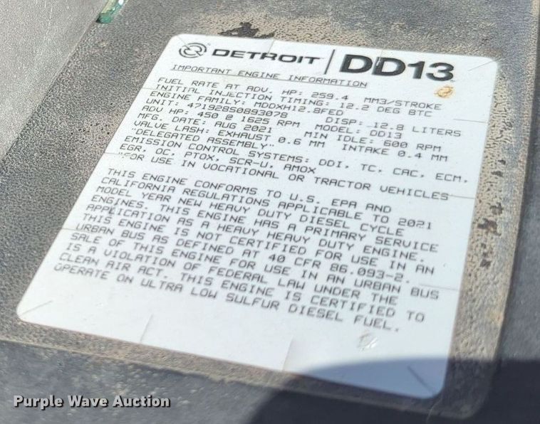 image for item MY9966 2022 Freightliner Cascadia semi truck