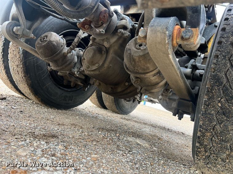 image for item NA9090 2007 Freightliner Columbia semi truck