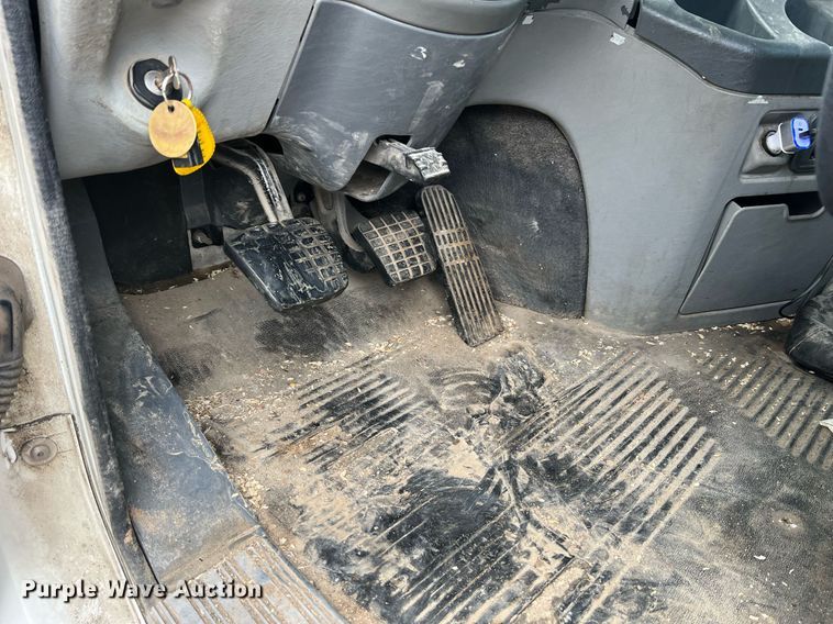 image for item NA9090 2007 Freightliner Columbia semi truck