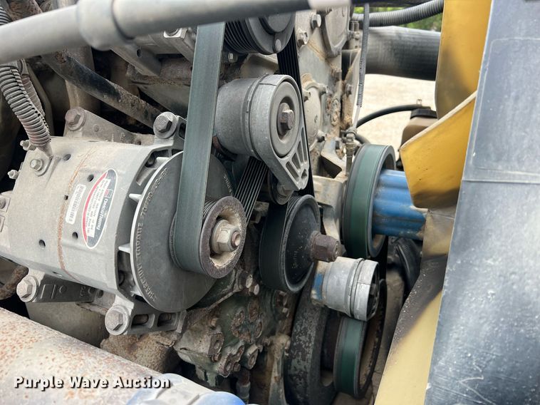 image for item NA9090 2007 Freightliner Columbia semi truck