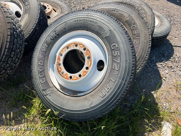 image for item NA9116 (7) 295/75R22.5 tires and wheels