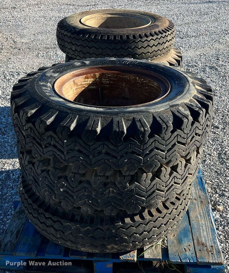 image for item NA9153 (6) 9.00-20 tires and wheels