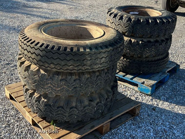 image for item NA9153 (6) 9.00-20 tires and wheels