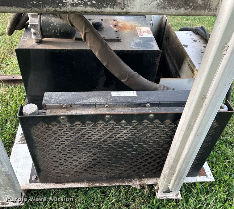 image for item NL9010 Builtrite 1010  truck crane