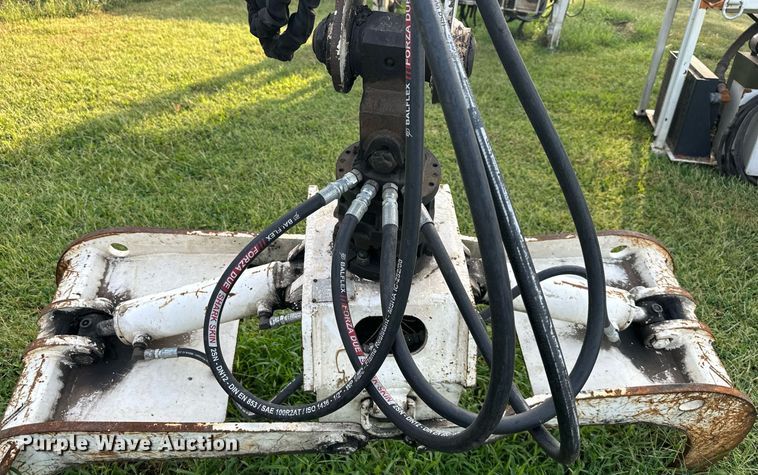 image for item NL9010 Builtrite 1010  truck crane