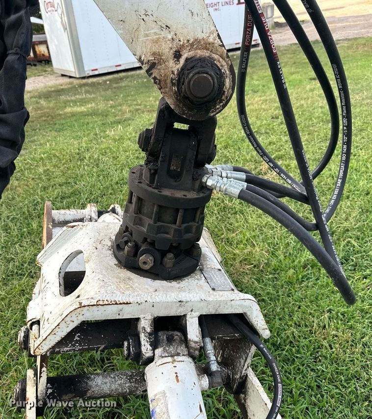 image for item NL9010 Builtrite 1010  truck crane