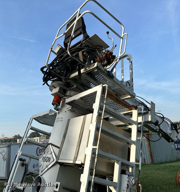 image for item NL9010 Builtrite 1010  truck crane