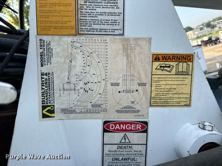 image for item NL9010 Builtrite 1010  truck crane