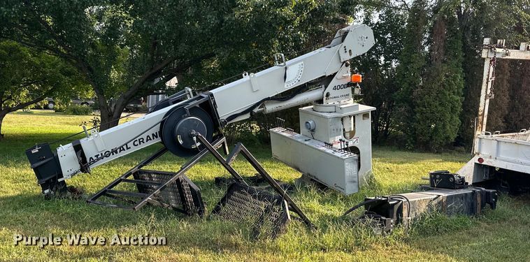 image for item NL9011 National 400B  truck crane