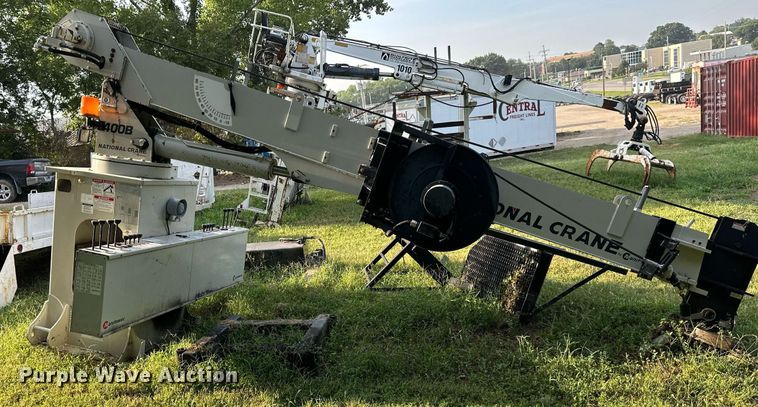image for item NL9011 National 400B  truck crane
