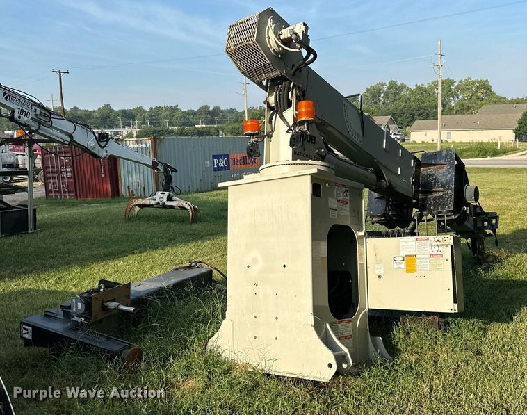 image for item NL9011 National 400B  truck crane