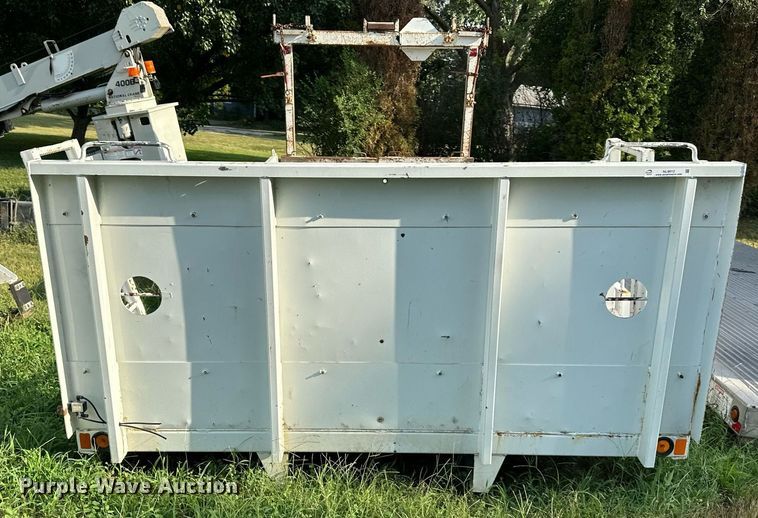 image for item NL9012 22' L flatbed