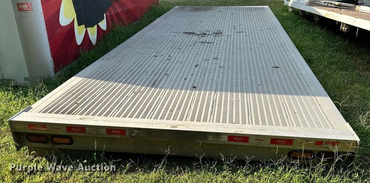 image for item NL9013 24' L aluminum flatbed