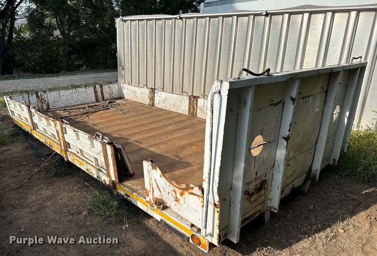 image for item NL9016 16' L x 96" W flatbed