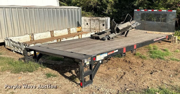 image for item NL9017 21' 6" L x 96" W flatbed