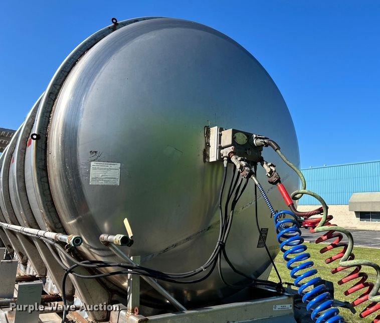 image for item NL9518 1989 Sunshine Stainless Tank & Equip  tank trailer