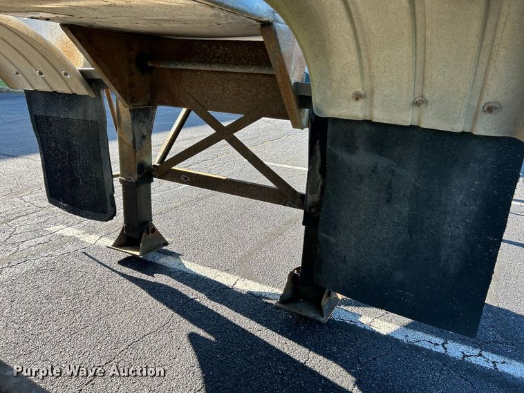 image for item NL9518 1989 Sunshine Stainless Tank & Equip  tank trailer