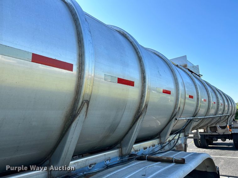 image for item NL9518 1989 Sunshine Stainless Tank & Equip  tank trailer