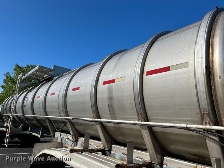 image for item NL9518 1989 Sunshine Stainless Tank & Equip  tank trailer