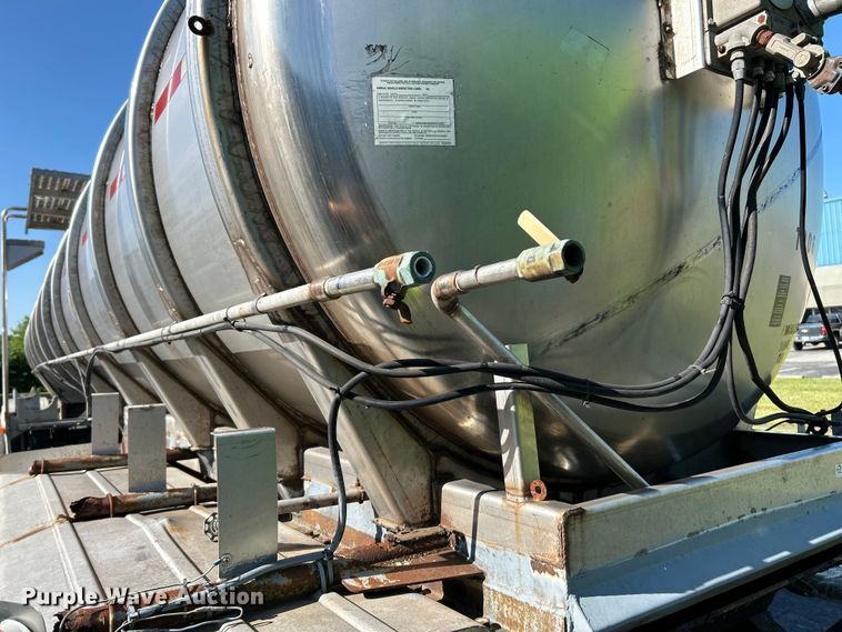 image for item NL9518 1989 Sunshine Stainless Tank & Equip  tank trailer