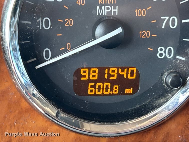 image for item NL9520 2007 Peterbilt 379  semi truck