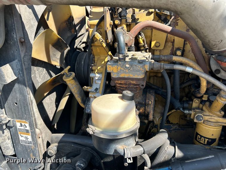 image for item NL9520 2007 Peterbilt 379  semi truck