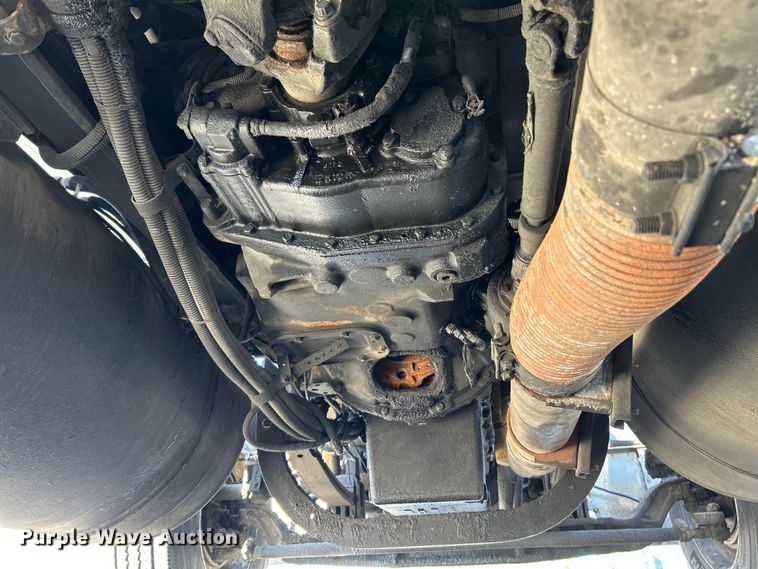 image for item NL9520 2007 Peterbilt 379  semi truck