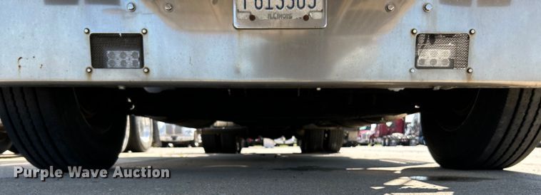 image for item NL9520 2007 Peterbilt 379  semi truck