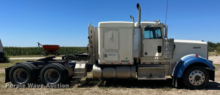 image for item NP9409 1994 Kenworth W900B  semi truck