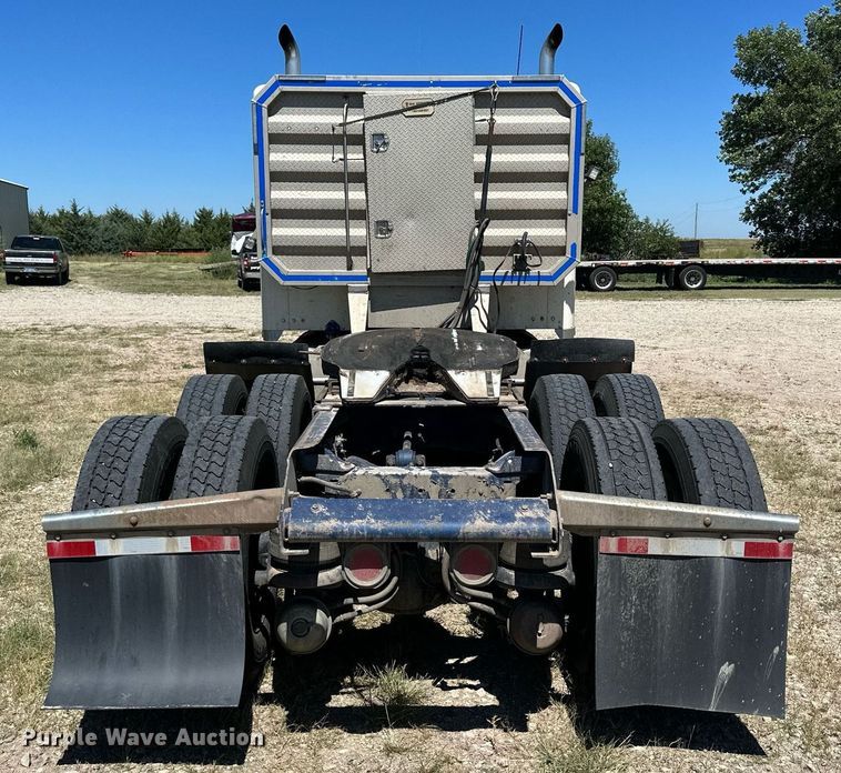 image for item NP9409 1994 Kenworth W900B  semi truck