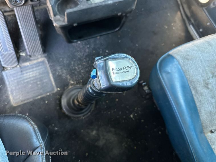 image for item NP9409 1994 Kenworth W900B  semi truck