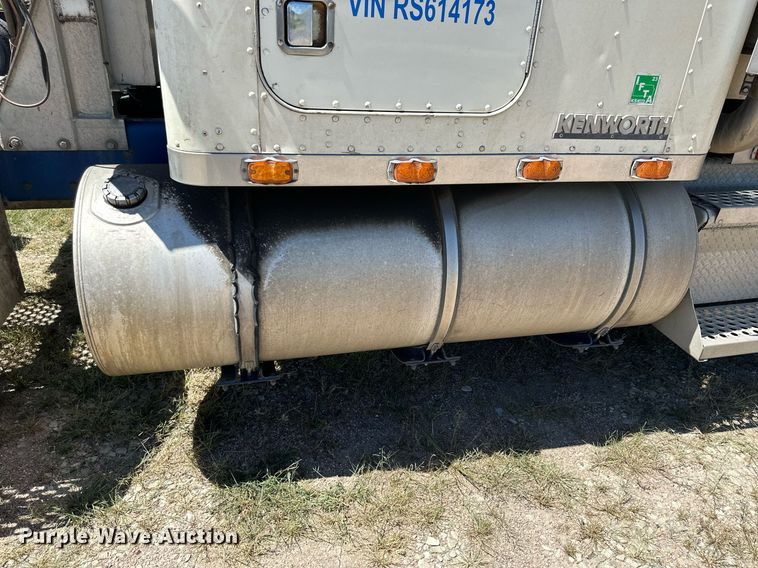 image for item NP9409 1994 Kenworth W900B  semi truck