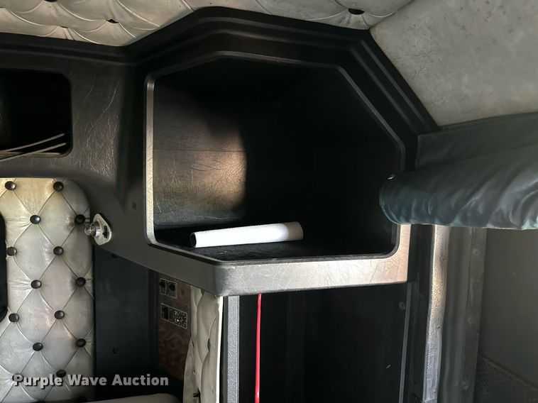 image for item NP9409 1994 Kenworth W900B  semi truck