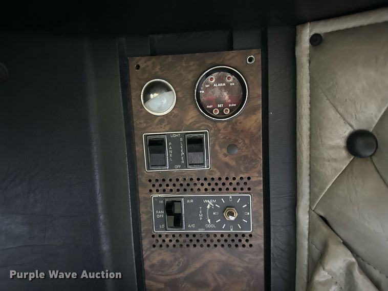 image for item NP9409 1994 Kenworth W900B  semi truck