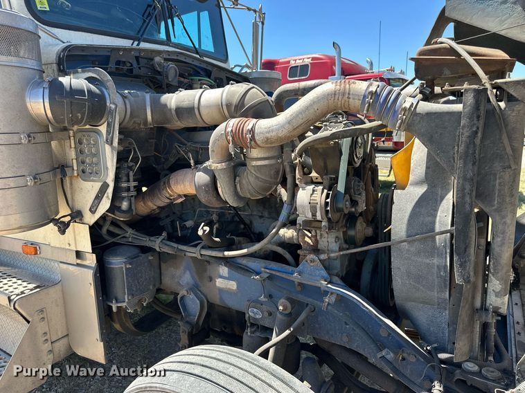 image for item NP9409 1994 Kenworth W900B  semi truck