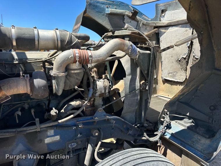 image for item NP9409 1994 Kenworth W900B  semi truck