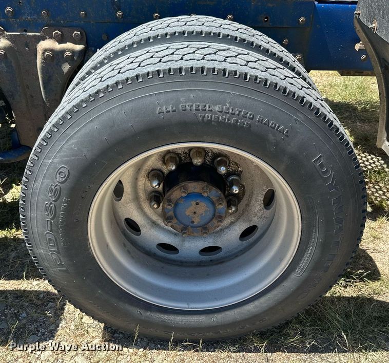 image for item NP9409 1994 Kenworth W900B  semi truck