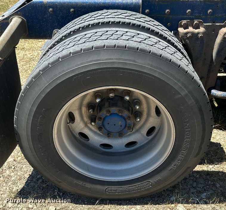 image for item NP9409 1994 Kenworth W900B  semi truck