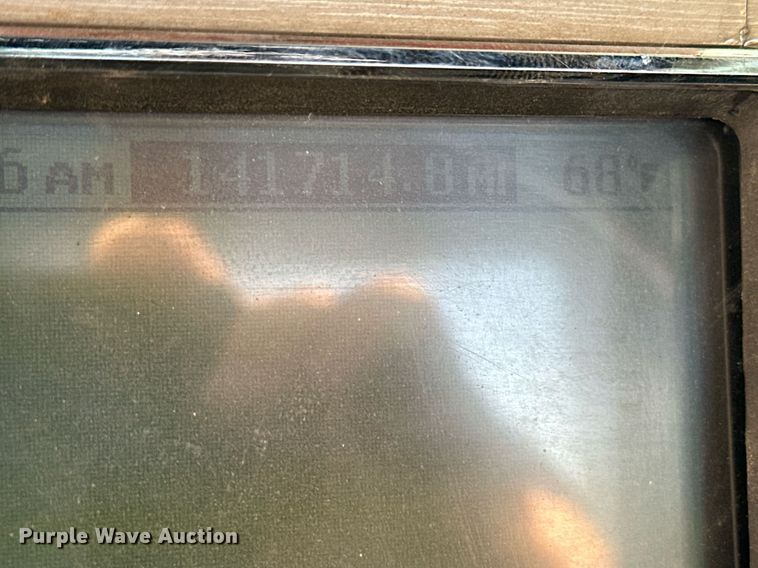 image for item NP9470 2008 Mack CHU613  semi truck