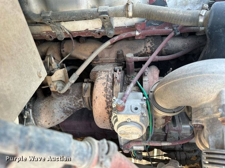 image for item NP9470 2008 Mack CHU613  semi truck