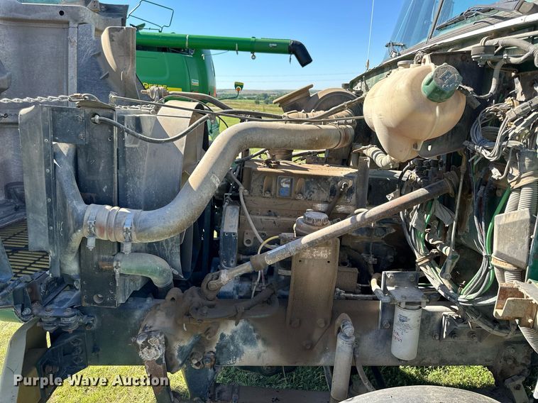 image for item NP9990 1992 Volvo White GM  semi truck