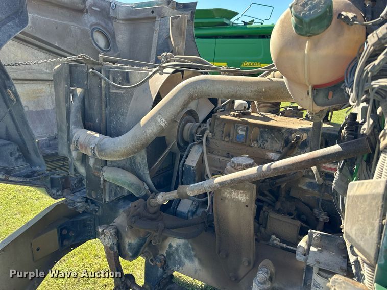 image for item NP9990 1992 Volvo White GM  semi truck