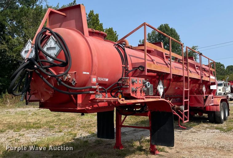 image for item NT9486 2010 Tiger Manufacturing  tank trailer